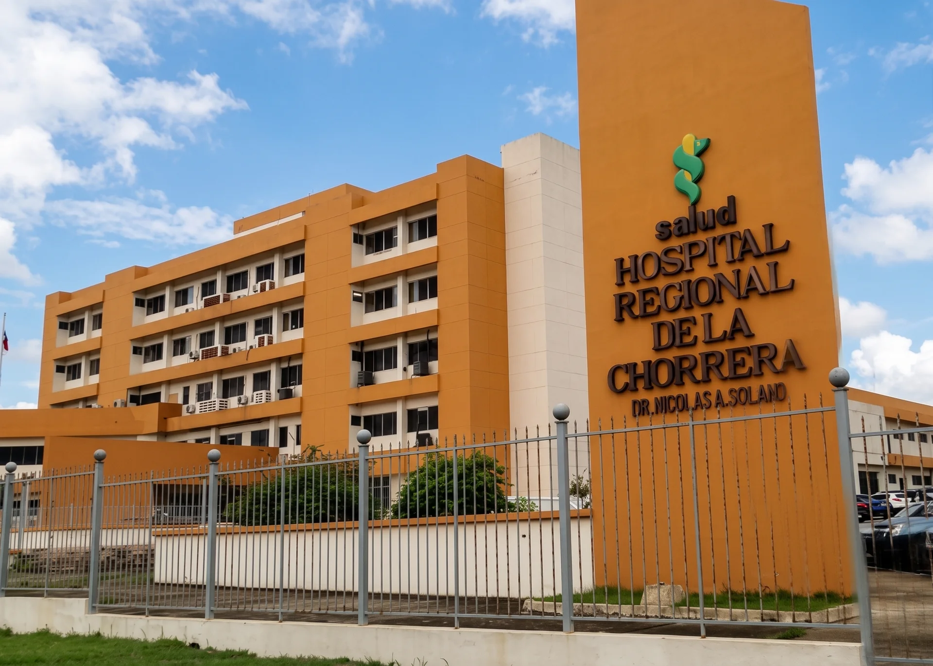 HOSPITAL NICOLÁS A. SOLANO (LA CHORRERA) IMPERMEABILIZACIÓN DE LOSAS DE TECHO