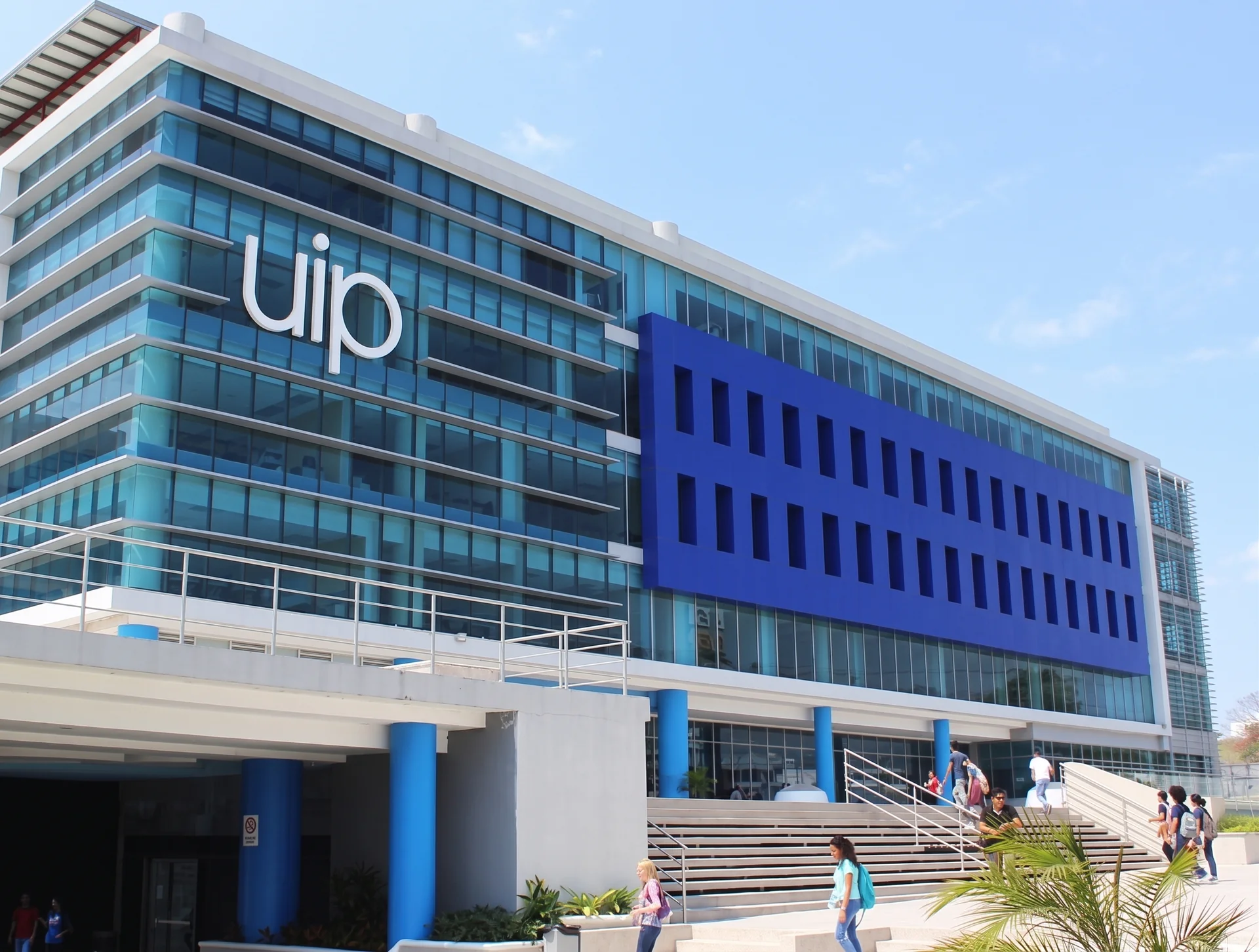 UNIVERSIDAD INTERAMERICANA DE PANAMÁ (UIP) - NUEVO CAMPUS (REMODELACIÓN / ADECUACIÓN)